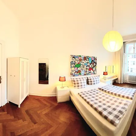 3 Large With 2 Separate Bedbrooms Close To Centre Near Kudamm And Kadewe Berlin