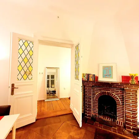 3 Large With 2 Separate Bedbrooms Close To Centre Near Kudamm And Kadewe