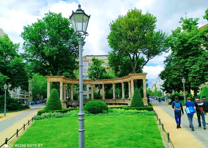 Lägenhet 3 Large With 2 Separate Bedbrooms Close To Centre Near Kudamm And Kadewe