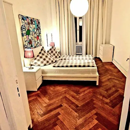 Apartment 3 Large With 2 Separate Bedbrooms Close To Centre Near Kudamm And Kadewe