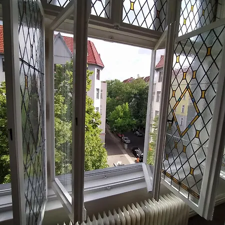 Apartment 3 Large With 2 Separate Bedbrooms Close To Centre Near Kudamm And Kadewe