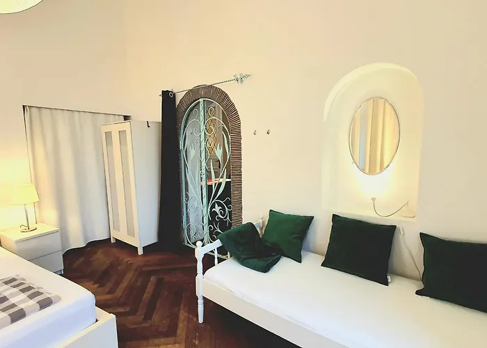 Apartman 3 Large With 2 Separate Bedbrooms Close To Centre Near Kudamm And Kadewe *