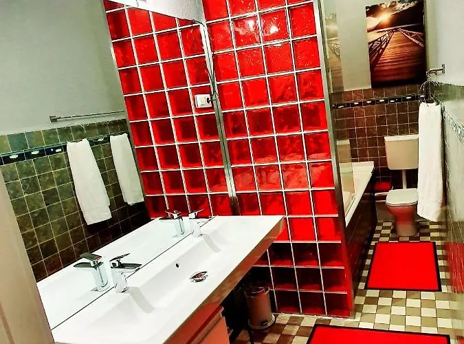 3 Large With 2 Separate Bedbrooms Close To Centre Near Kudamm And Kadewe * ベルリン