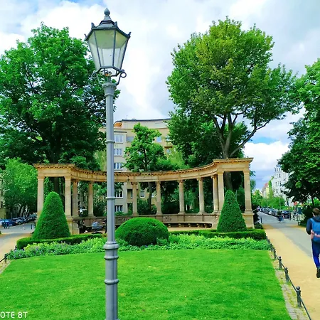 Διαμέρισμα 3 Large With 2 Separate Bedbrooms Close To Centre Near Kudamm And Kadewe