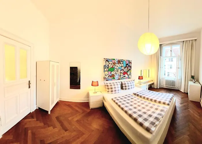 3 Large With 2 Separate Bedbrooms Close To Centre Near Kudamm And Kadewe Berlin